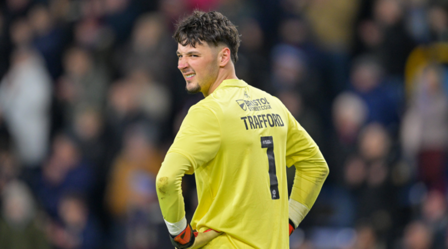 英媒：即便曼城高价引进多纳鲁马，特拉福德仍是新赛季首选门将